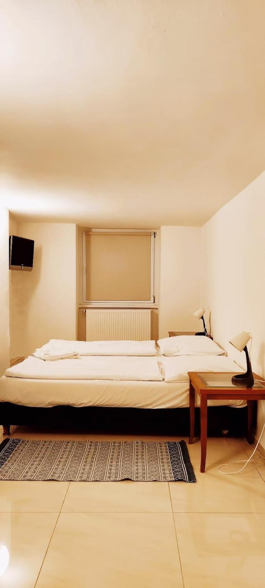 Thomas Guest house *